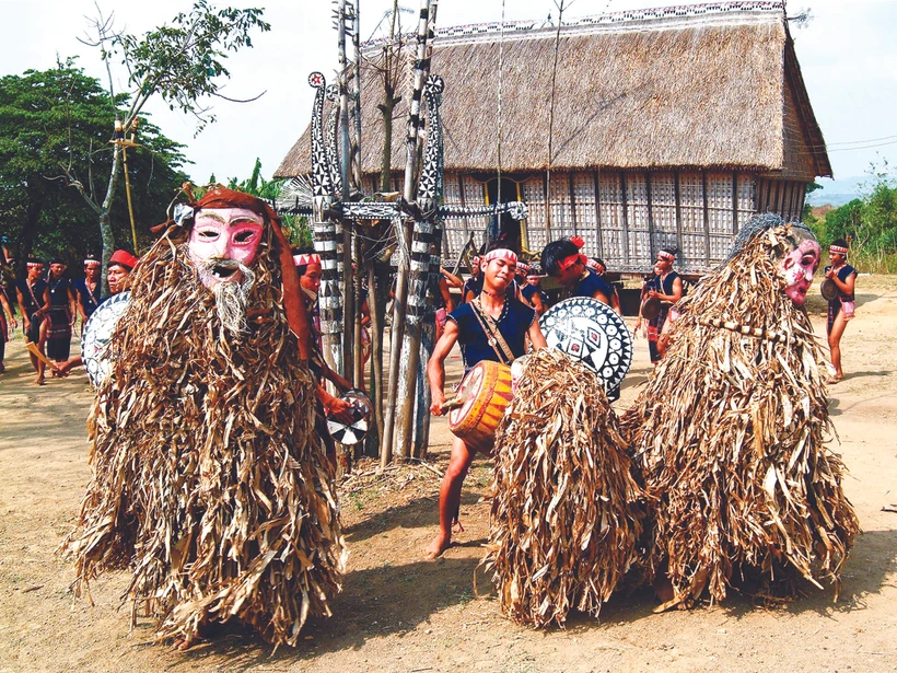 បុណ្យភូមិរបស់បងប្អូនជនជាតិ បាណា នៅខេត្ត យ៉ាឡាយ