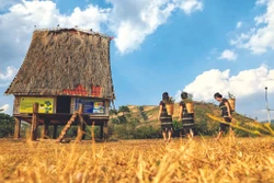 ទេសភាពដ៏ស្រស់ត្រកាលលើទីក្រុងតំបន់ភ្នំនៅខេត្ត យ៉ាឡាយ